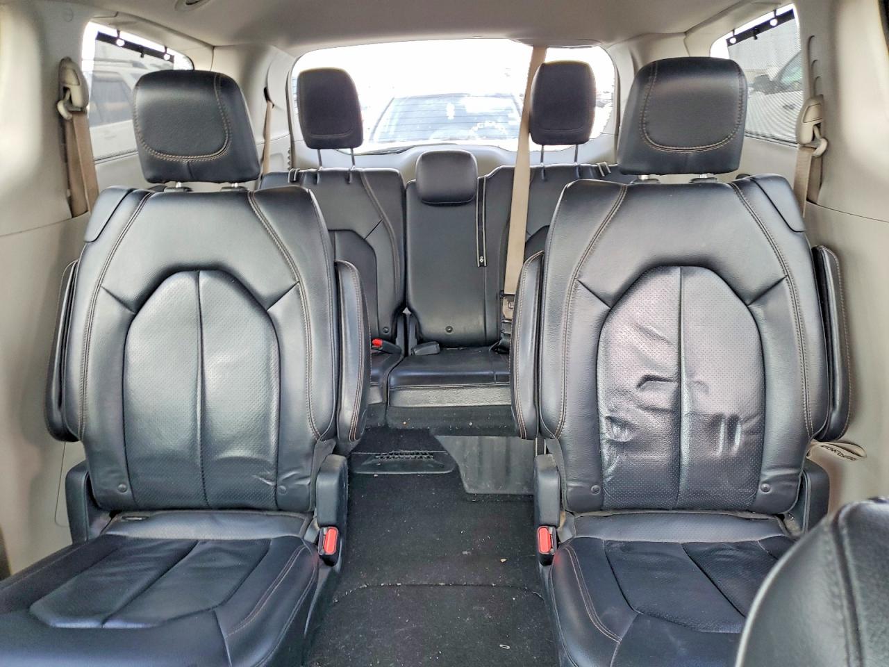 Chrysler Pacifica Touring L