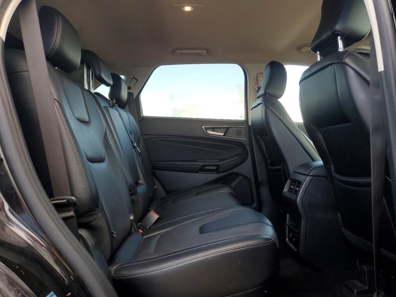 Ford Edge Titanium