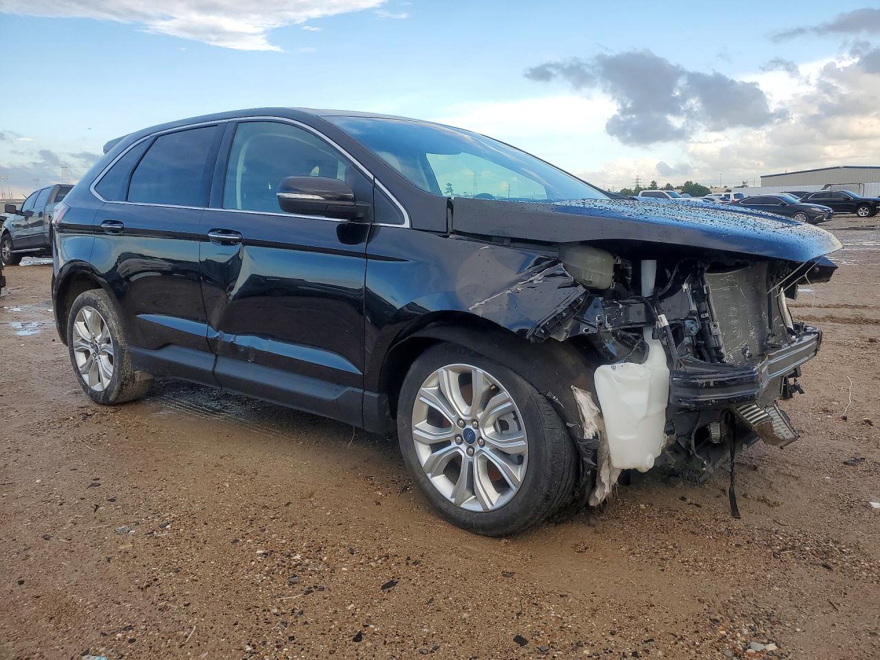 Ford Edge Titanium