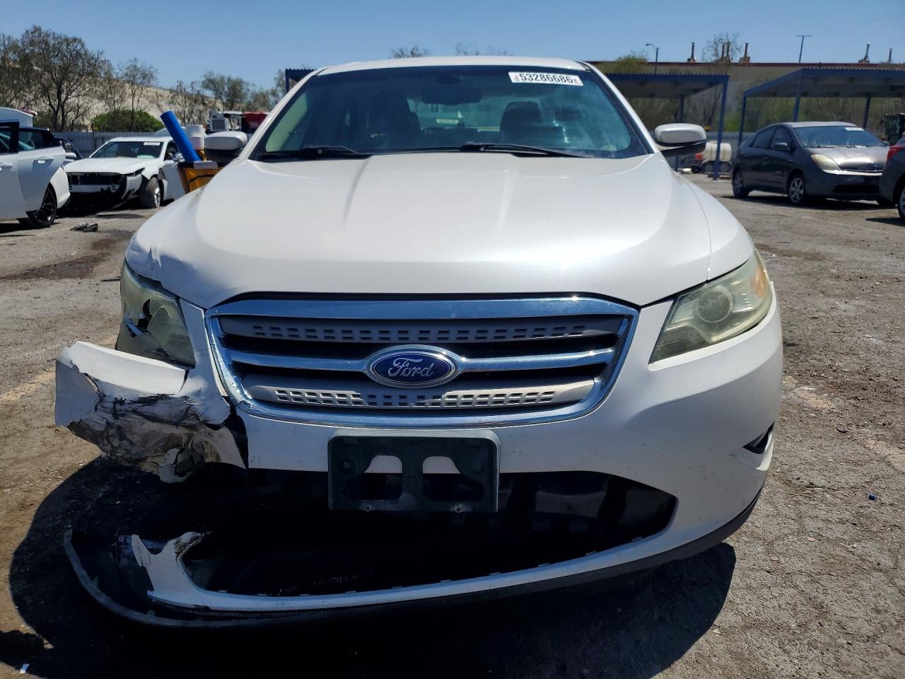 Ford Taurus Sel