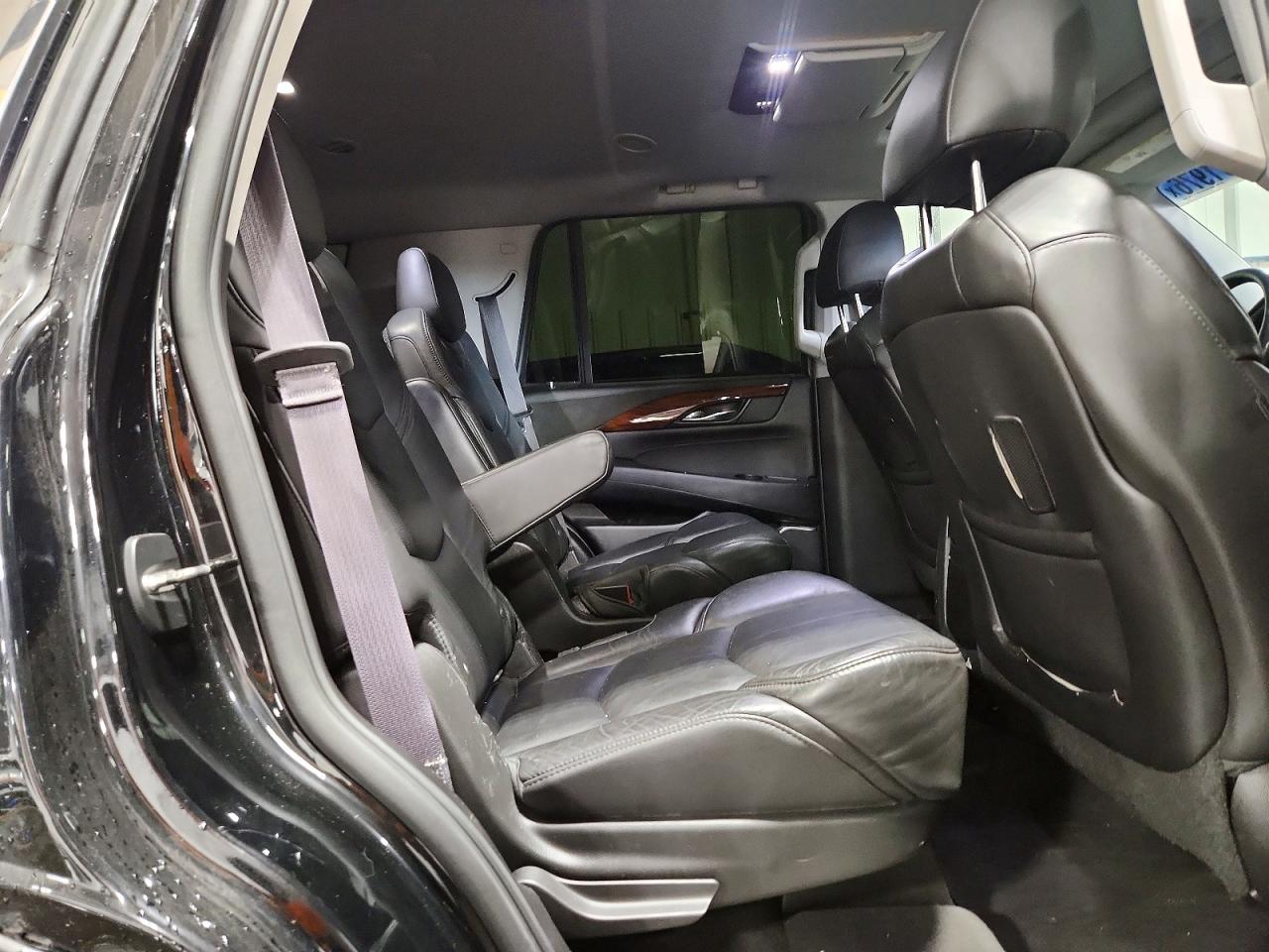 Cadillac Escalade Premium