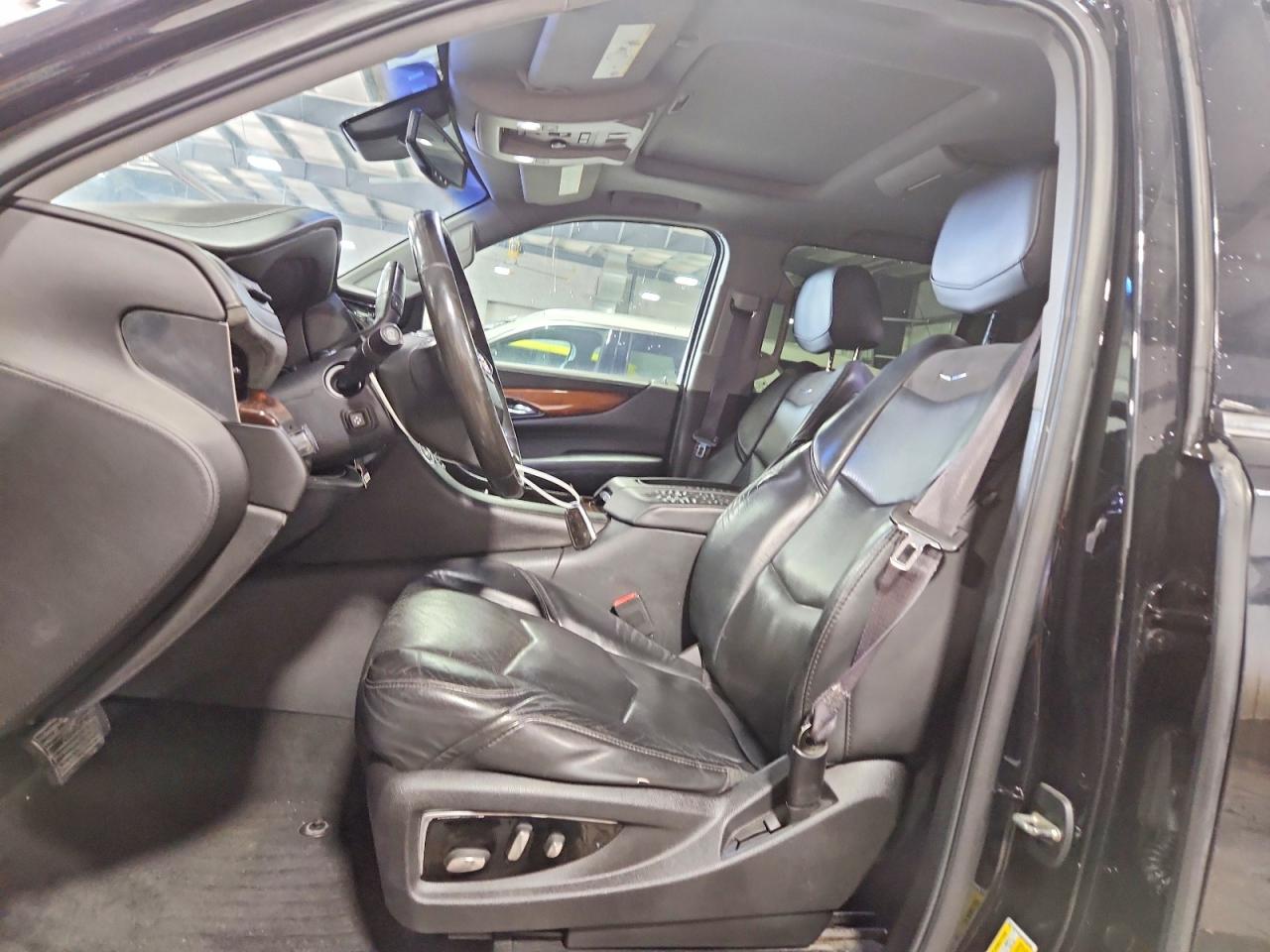 Cadillac Escalade Premium