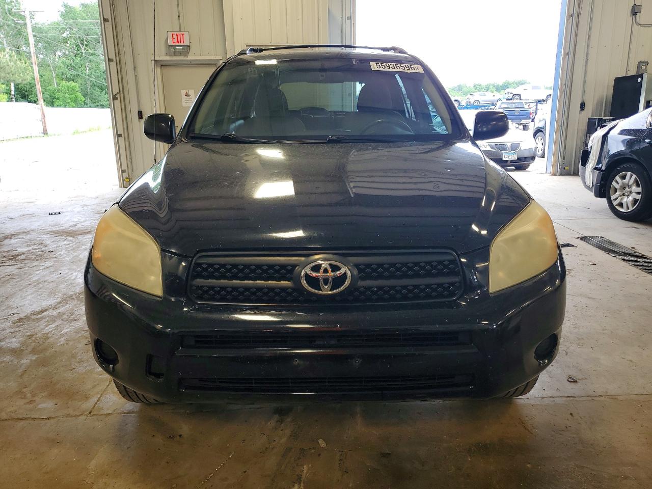 Toyota RAV4 Base