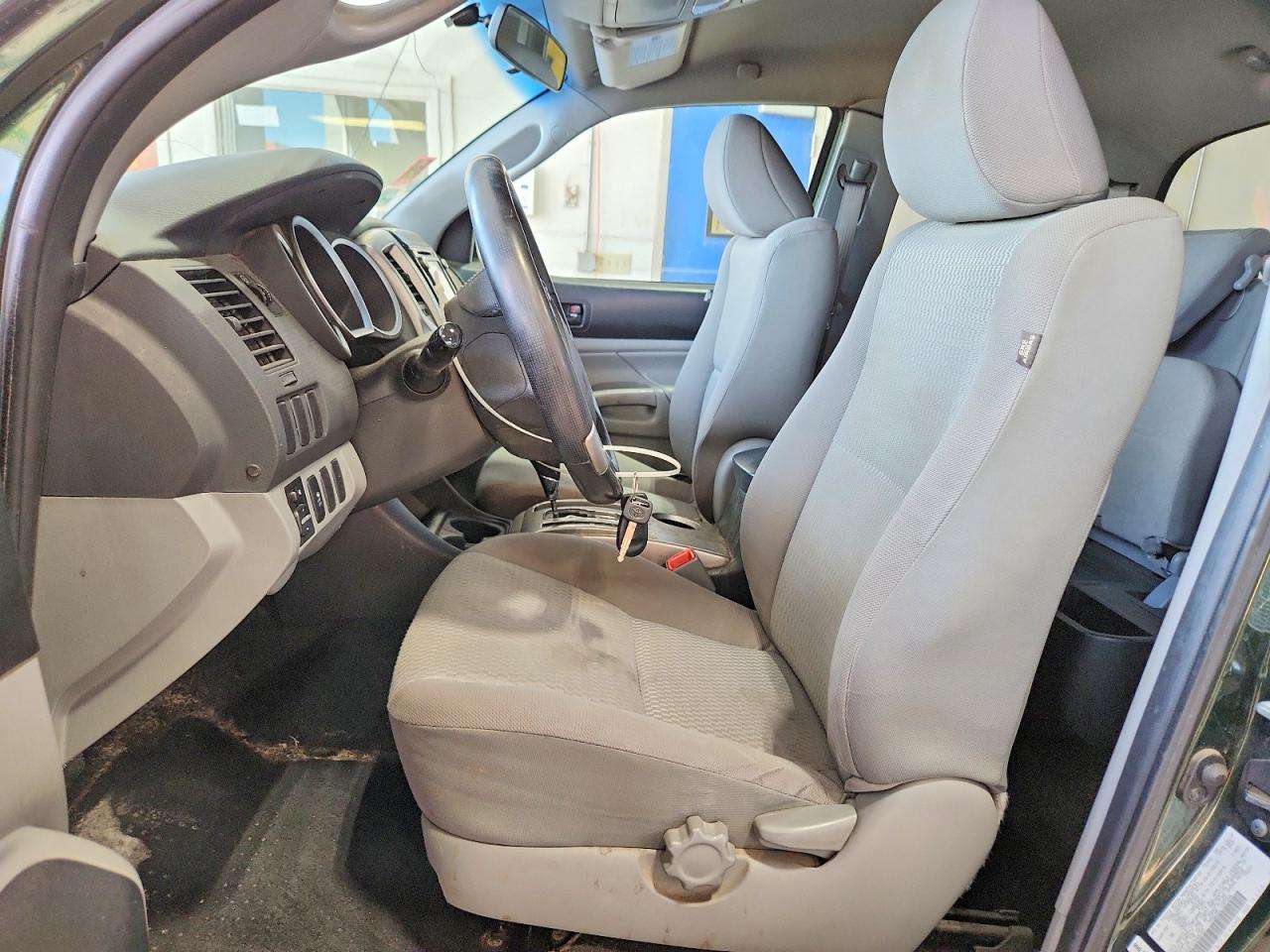Toyota Tacoma Access Cab