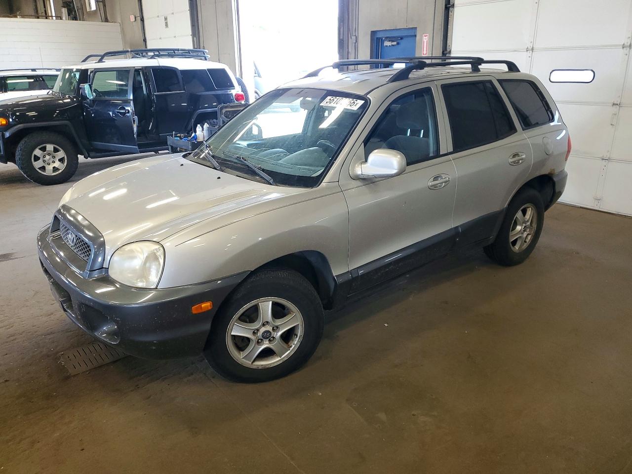 Salvage Hyundai SANTA FE Image