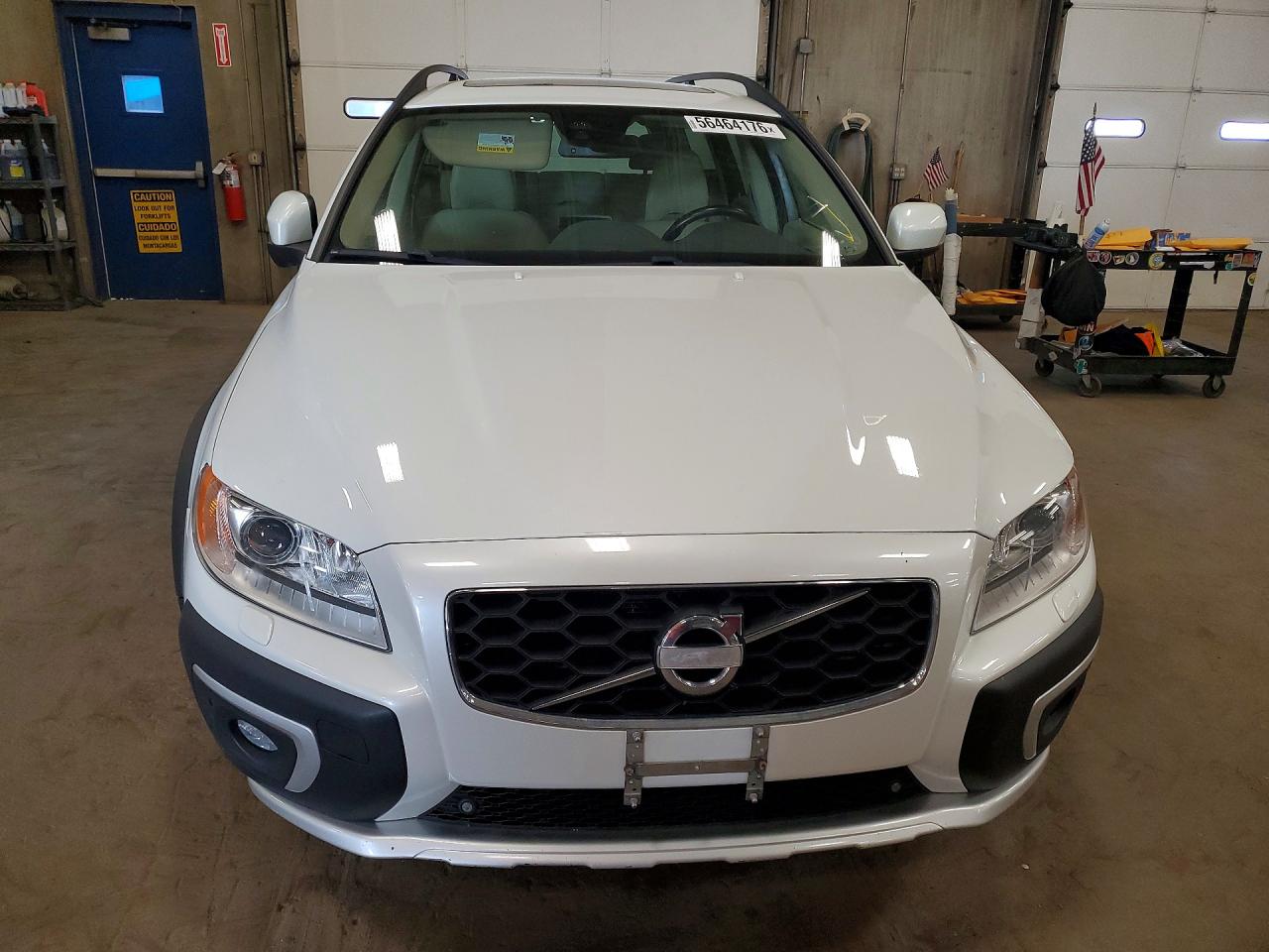 Volvo XC70 T6