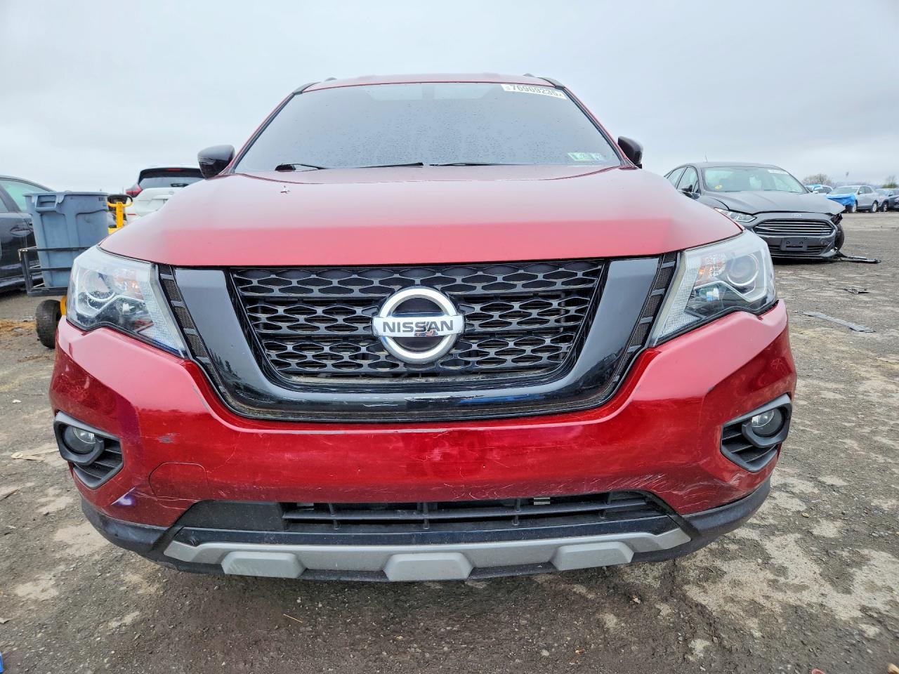 Nissan Pathfinder Sv