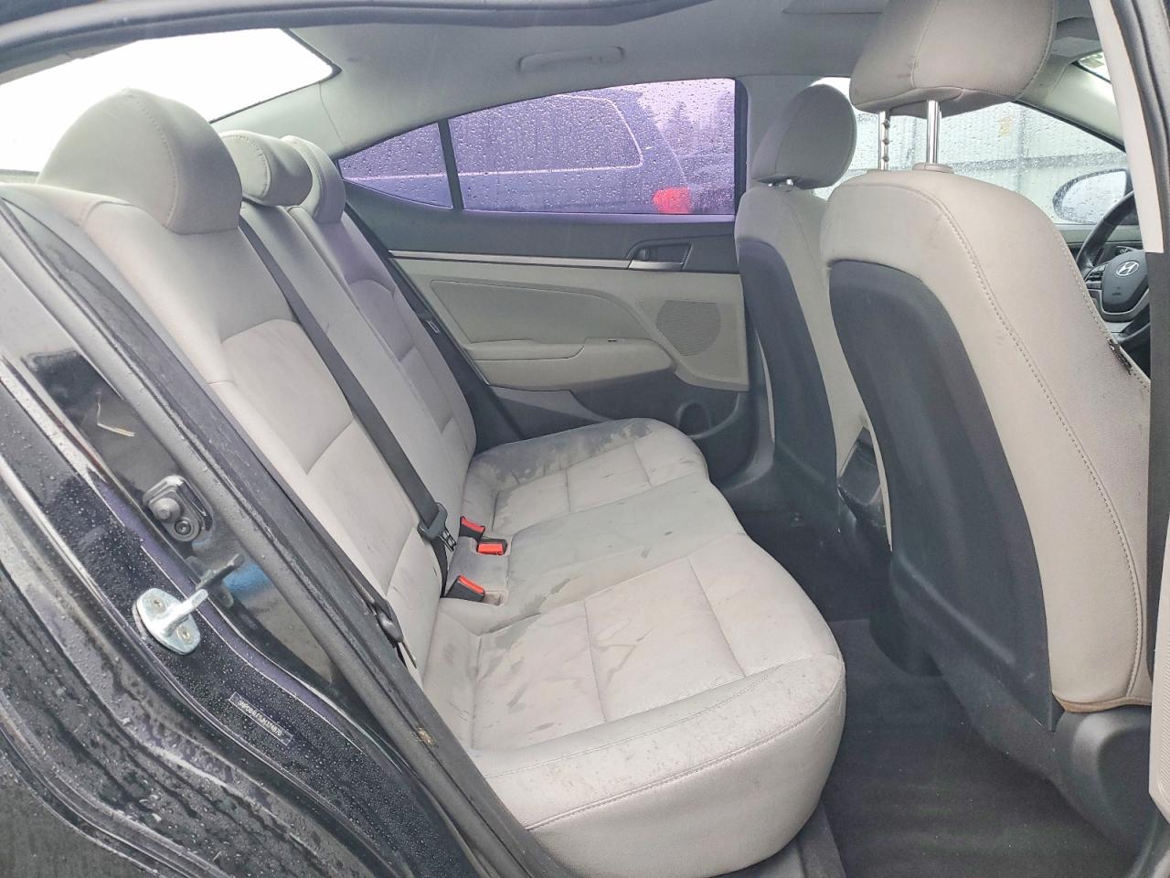 Hyundai ELANTRA Value Edition