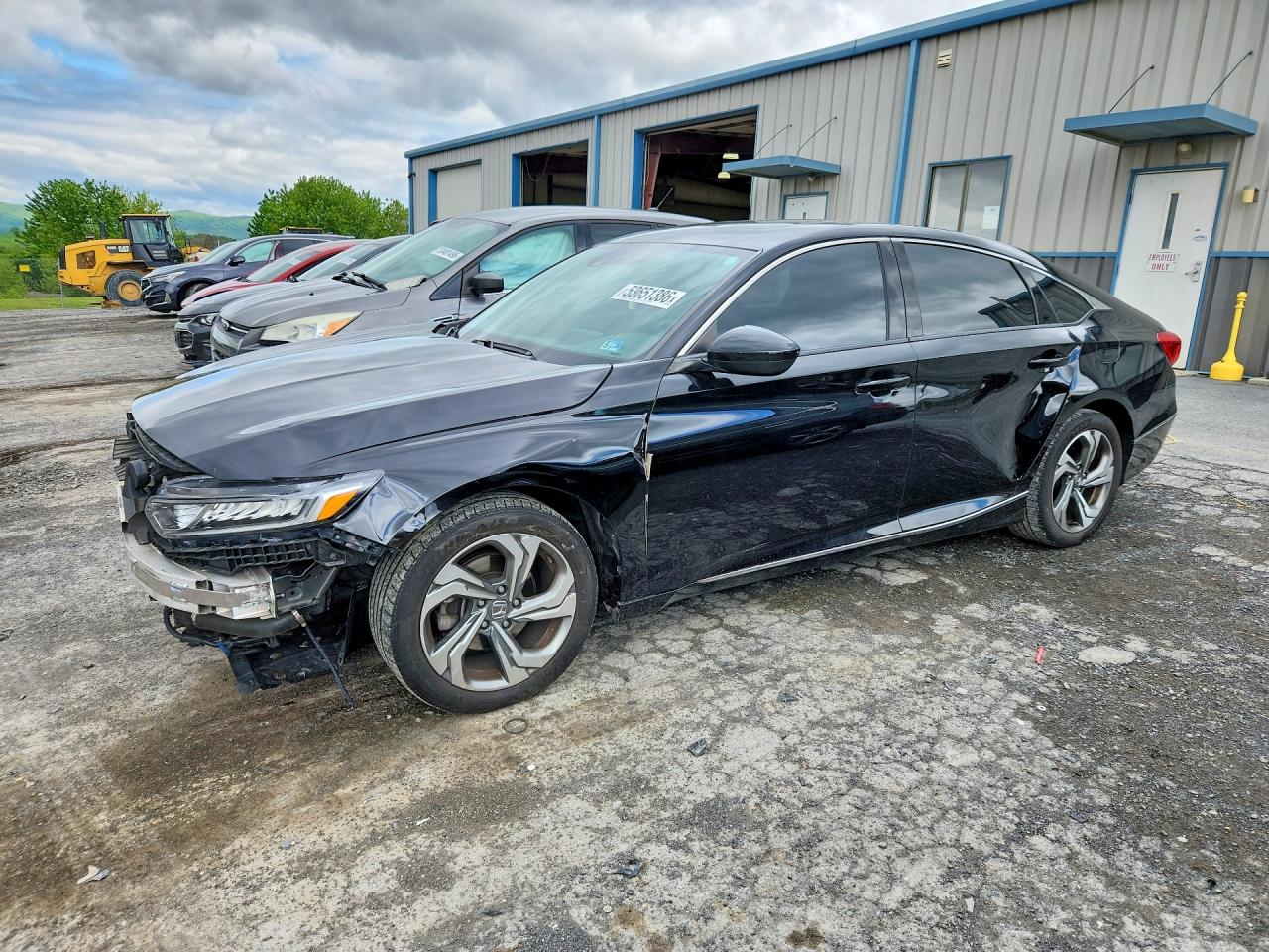 Salvage Honda Accord Image