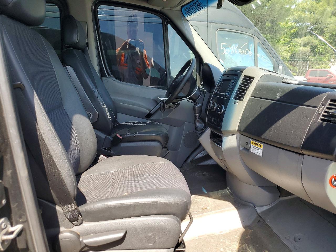 Mercedes-Benz Sprinter 2500