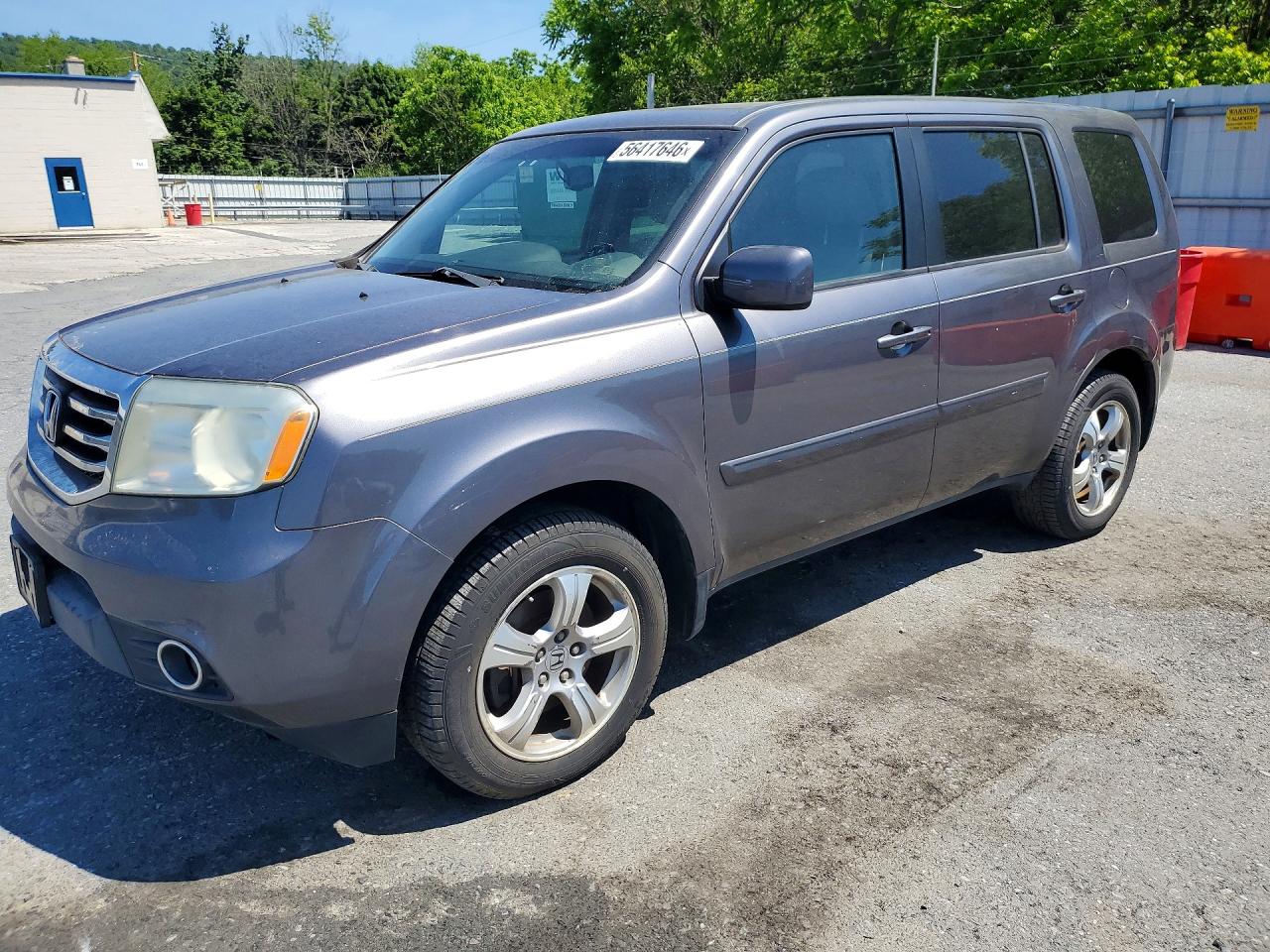 Salvage Honda Pilot Image
