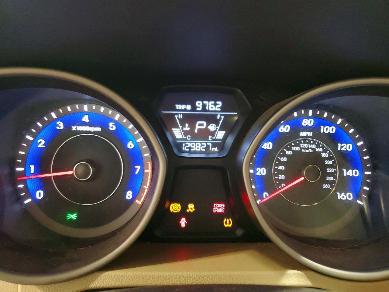 Hyundai ELANTRA Se