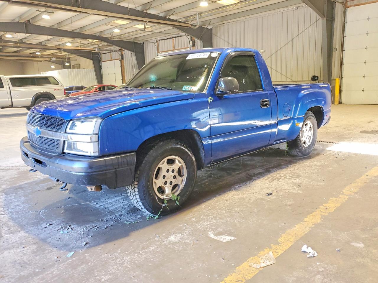 Salvage Chevrolet Silverado Image