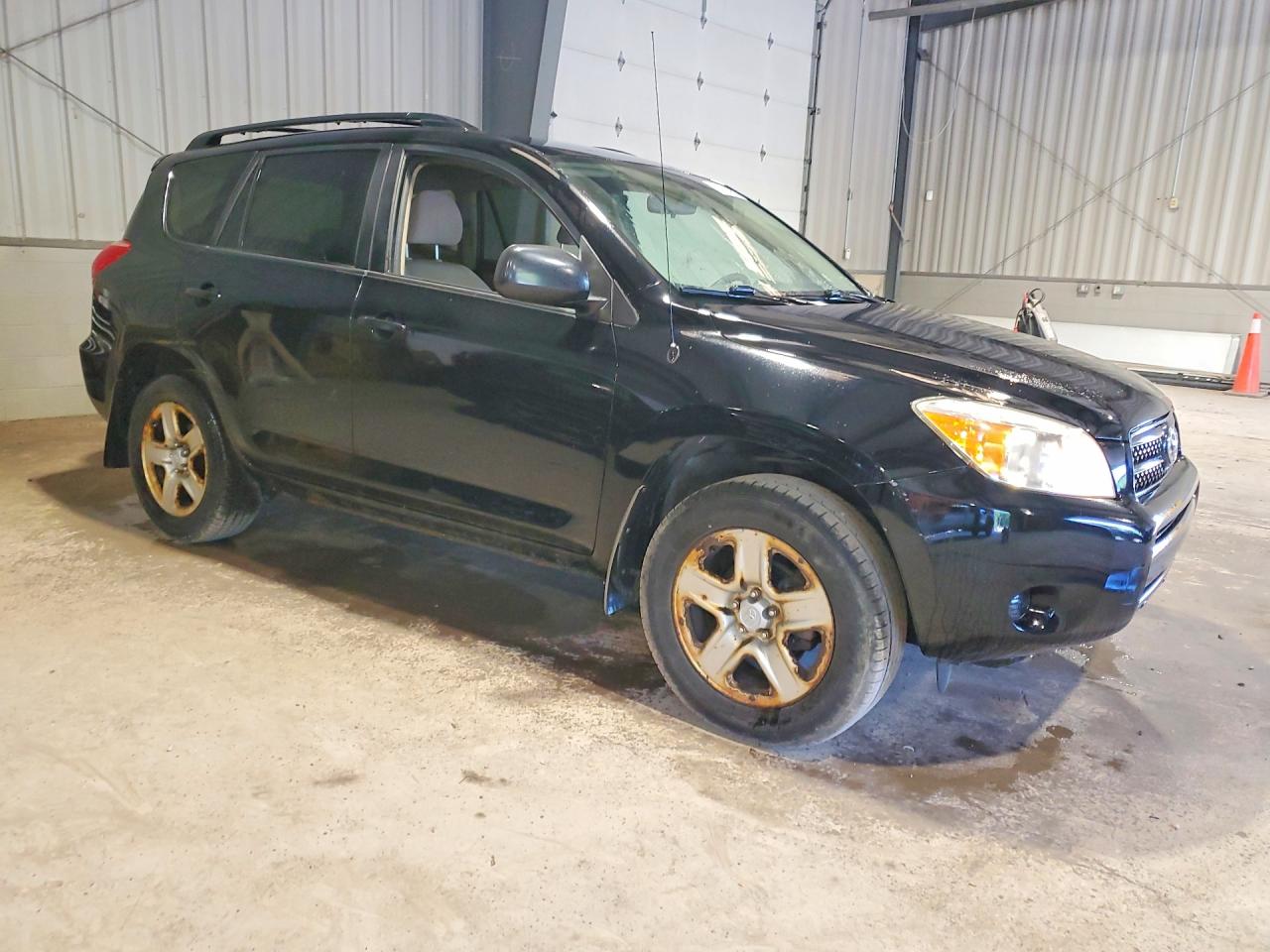 Toyota RAV4 Base