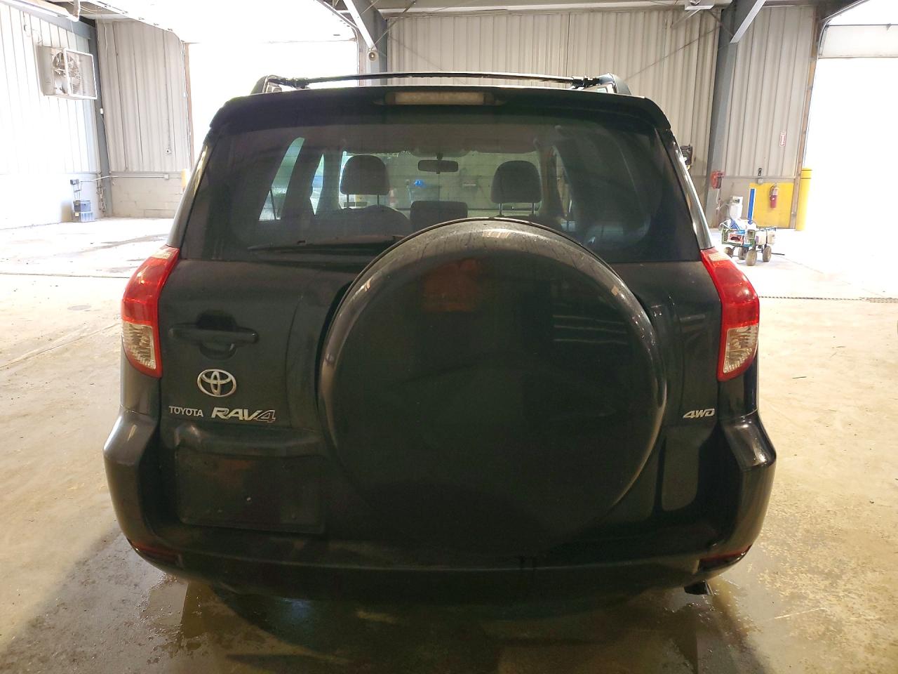 Toyota RAV4 Base