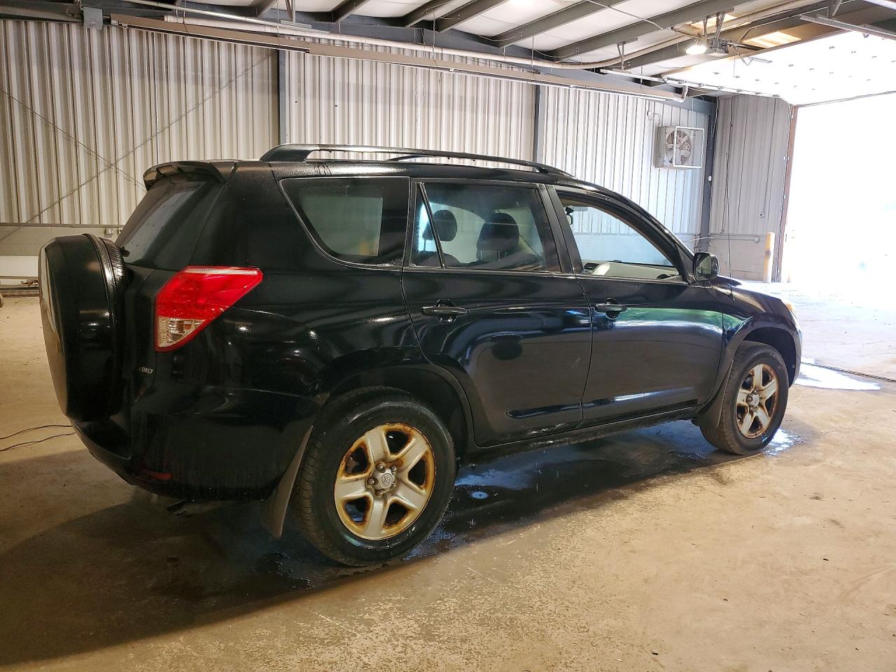 Toyota RAV4 Base