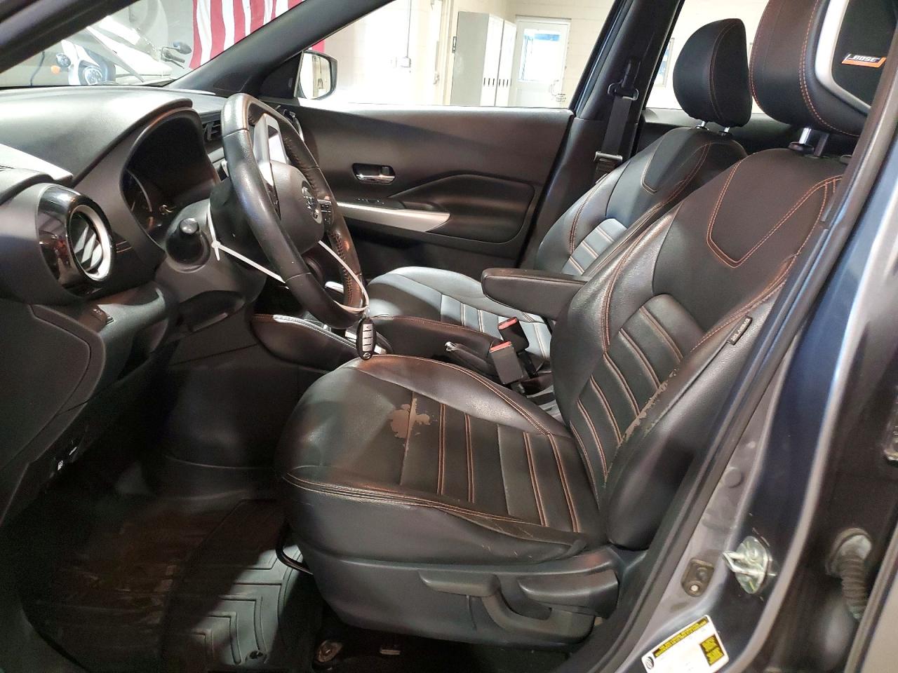 Nissan Kicks Sr