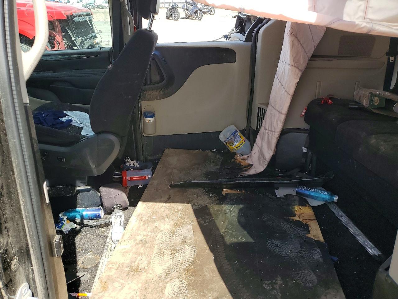 Dodge Caravan Sxt
