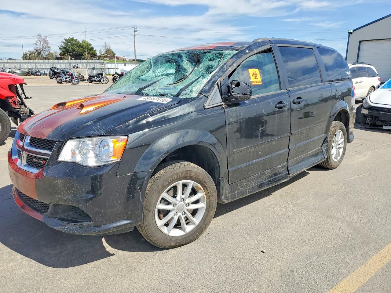 Salvage Dodge Caravan Image
