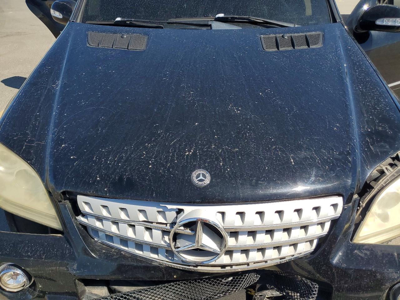 Mercedes-Benz M-Class 550