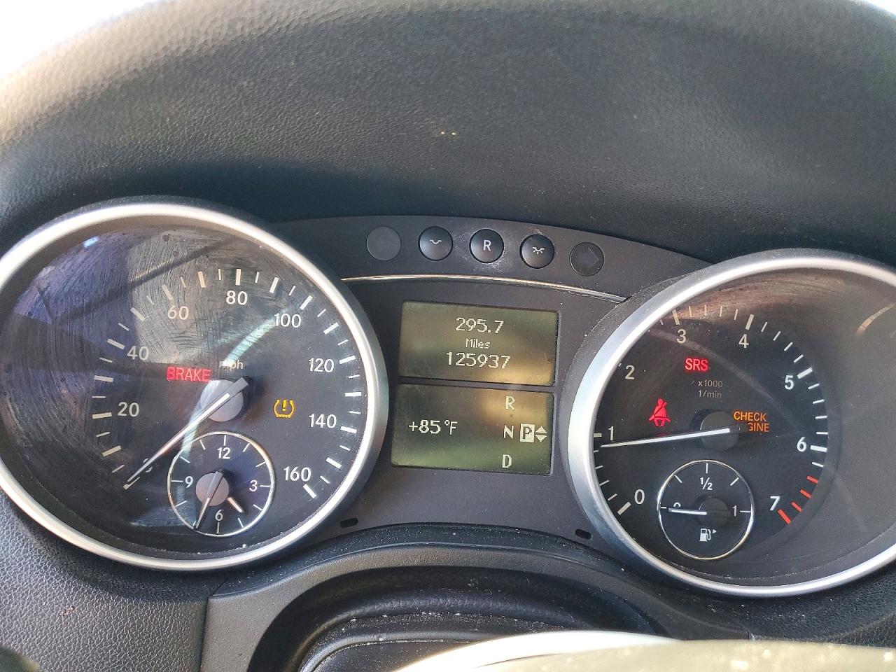 Mercedes-Benz M-Class 550