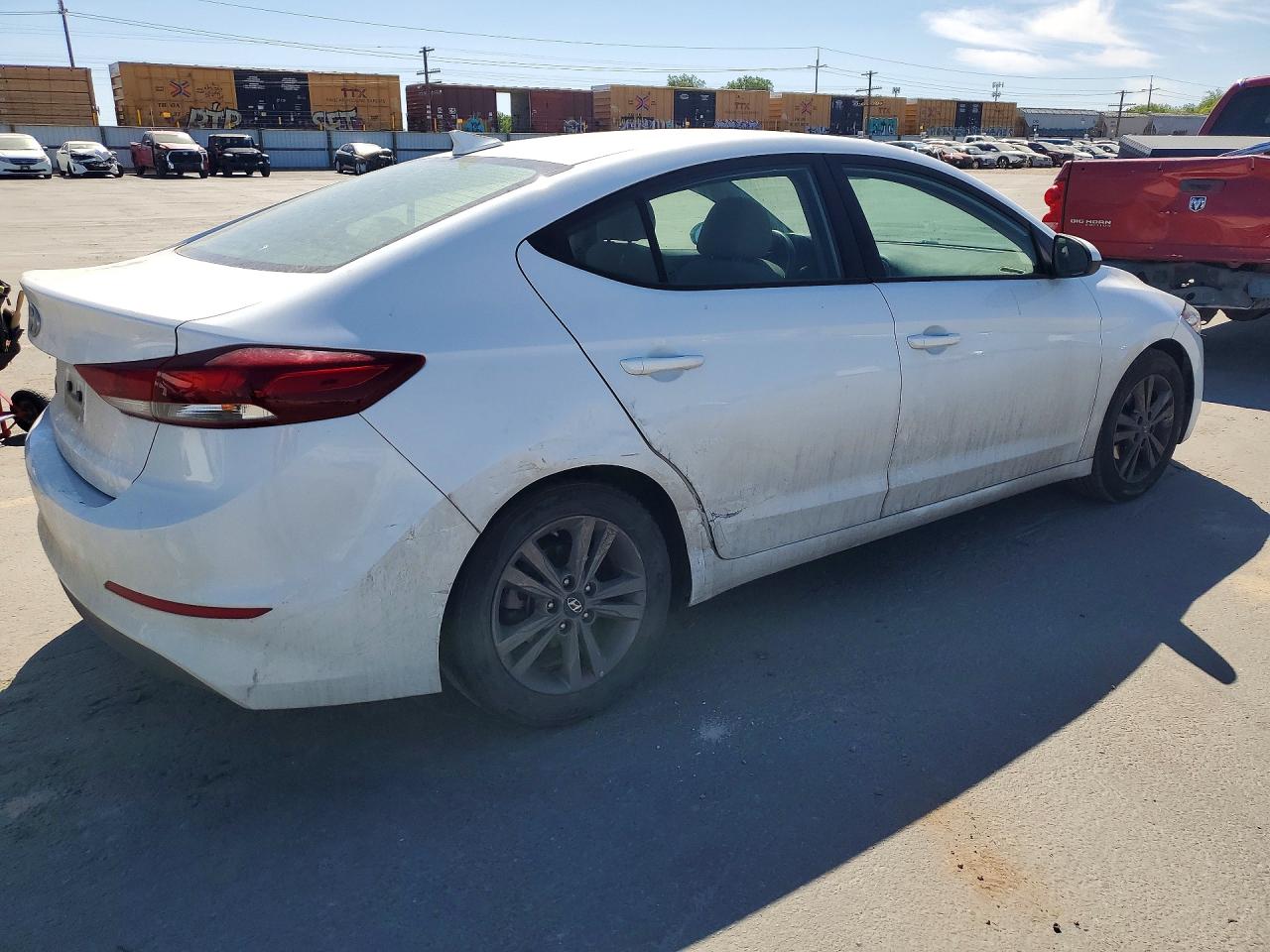 Hyundai ELANTRA Sel