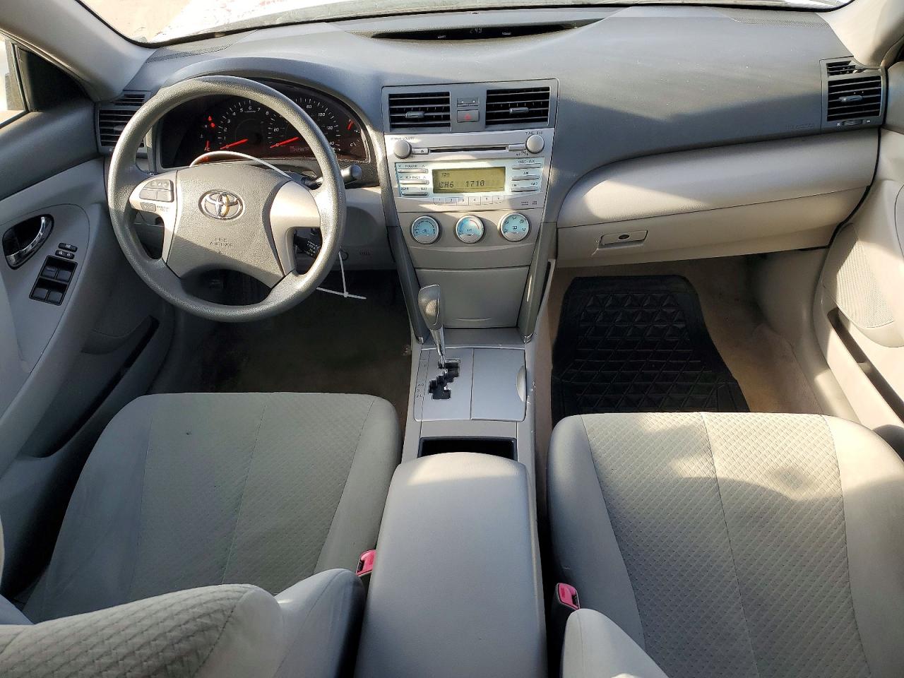 Toyota Camry Ce