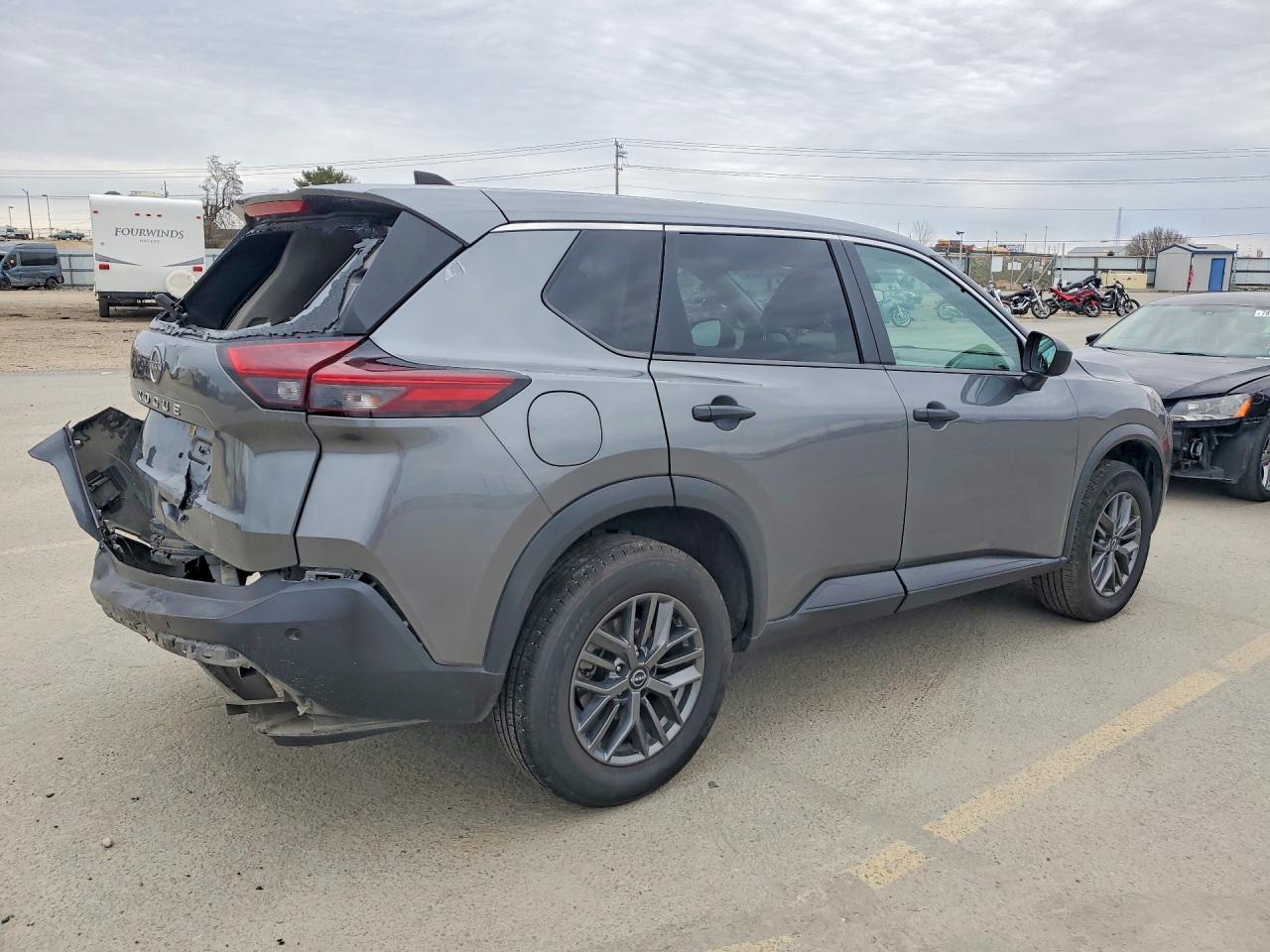 Nissan Rogue S