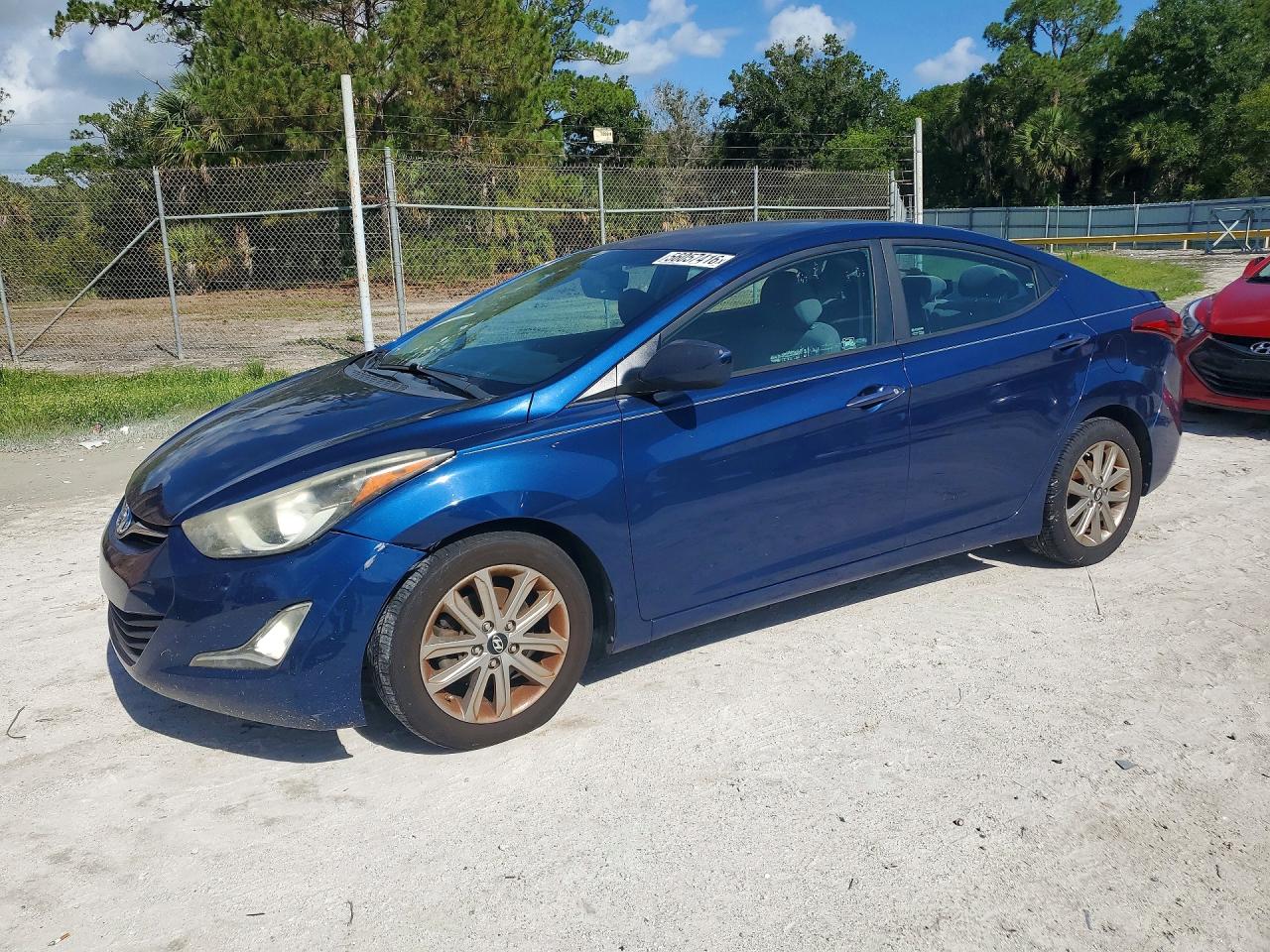 Salvage Hyundai ELANTRA Image