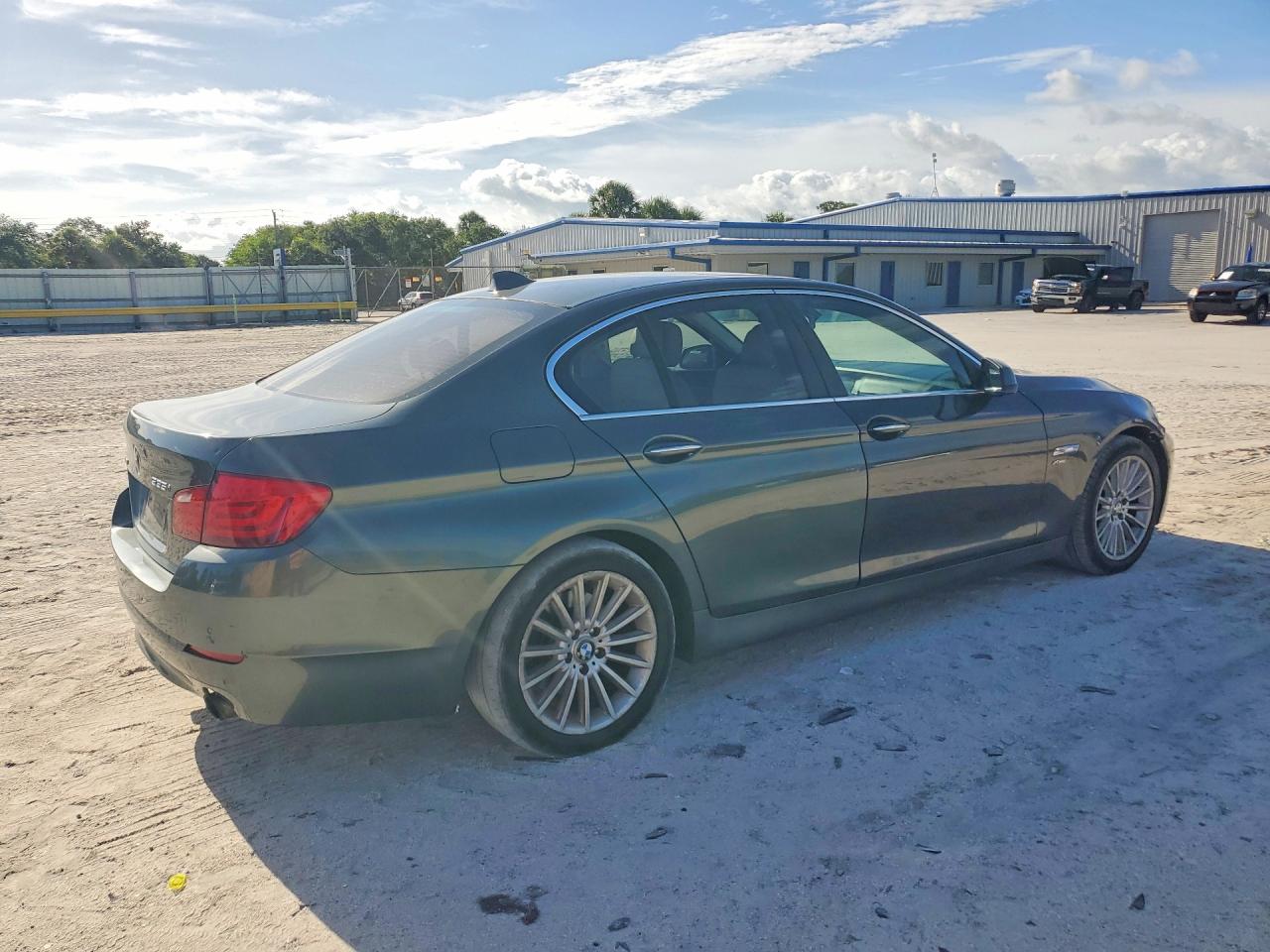BMW 5 Series Xi