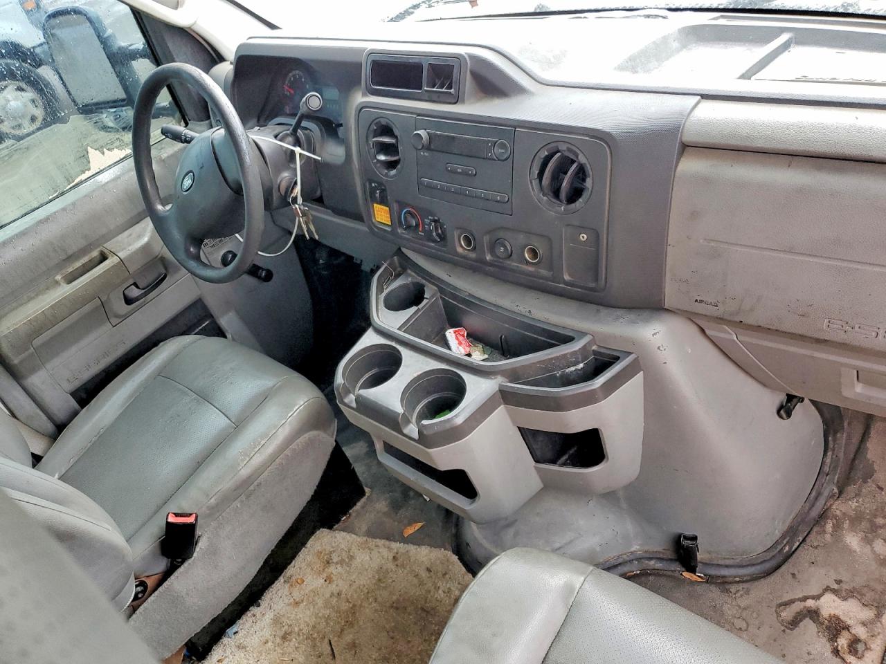 Ford Econoline E150 Van