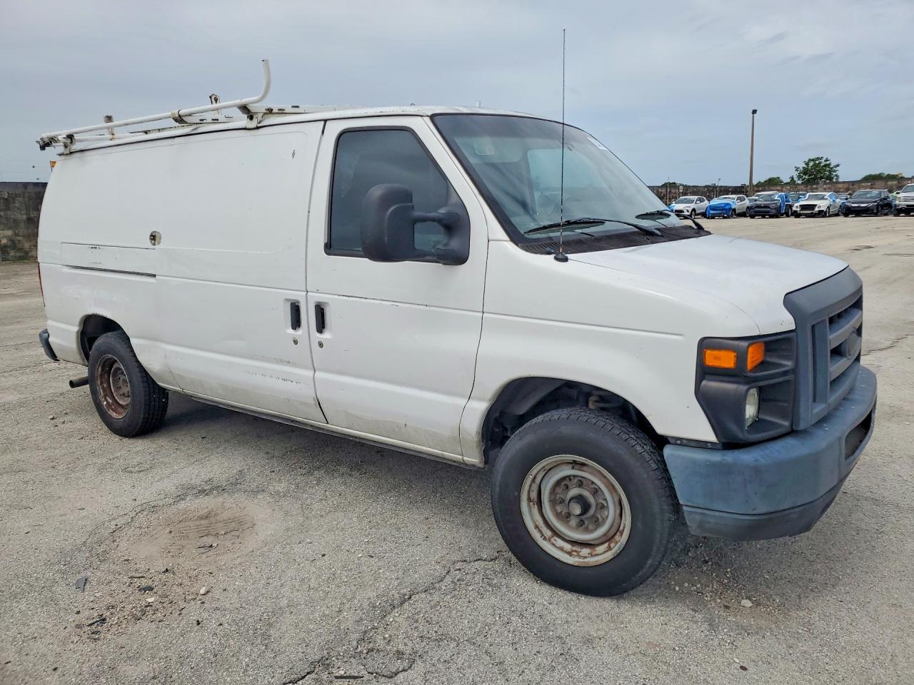 Ford Econoline E150 Van