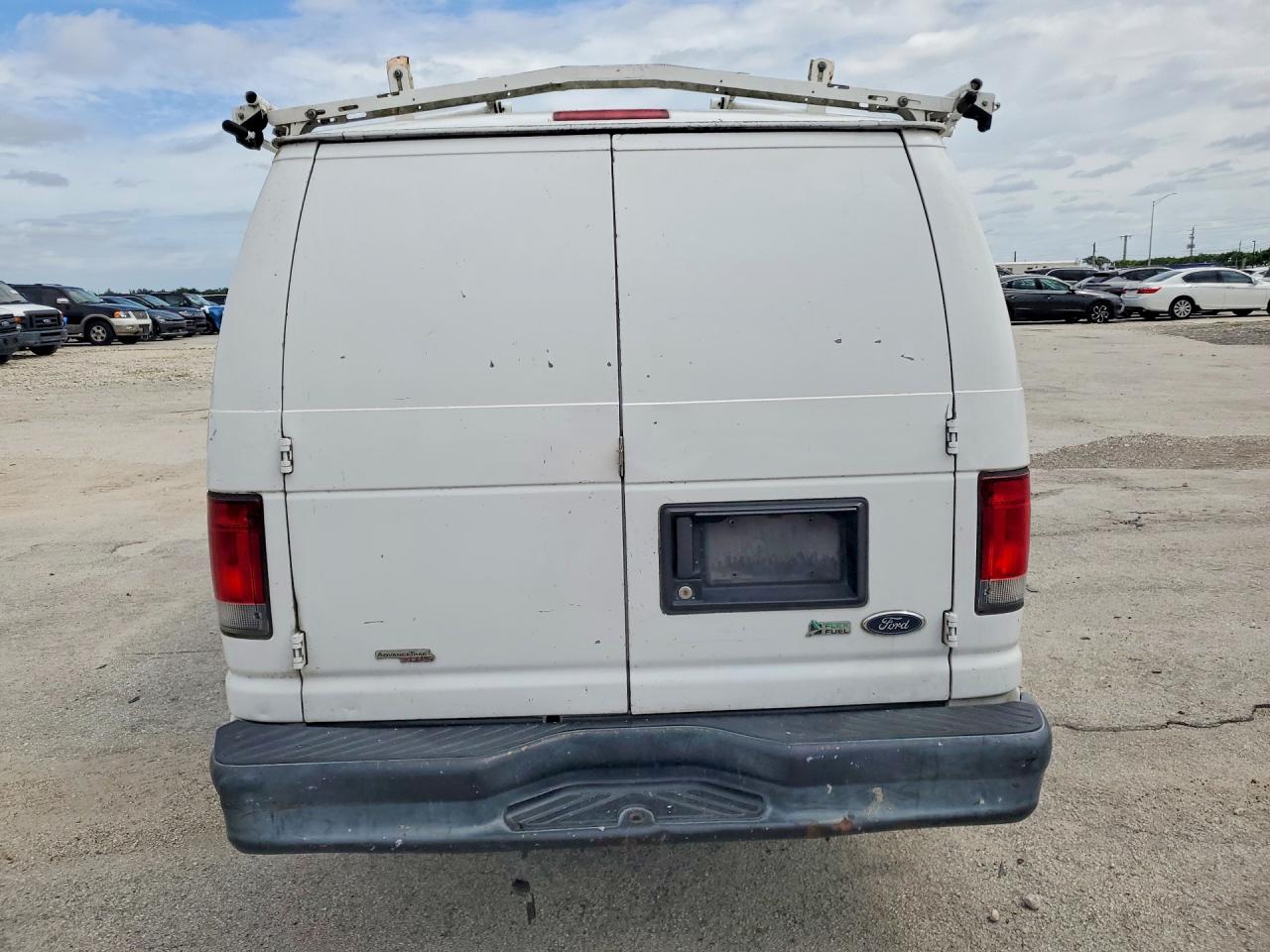 Ford Econoline E150 Van