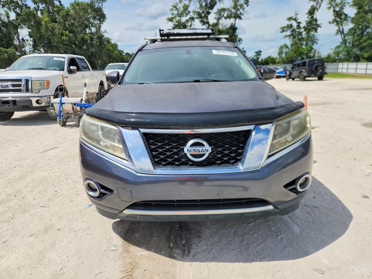 Nissan Pathfinder S