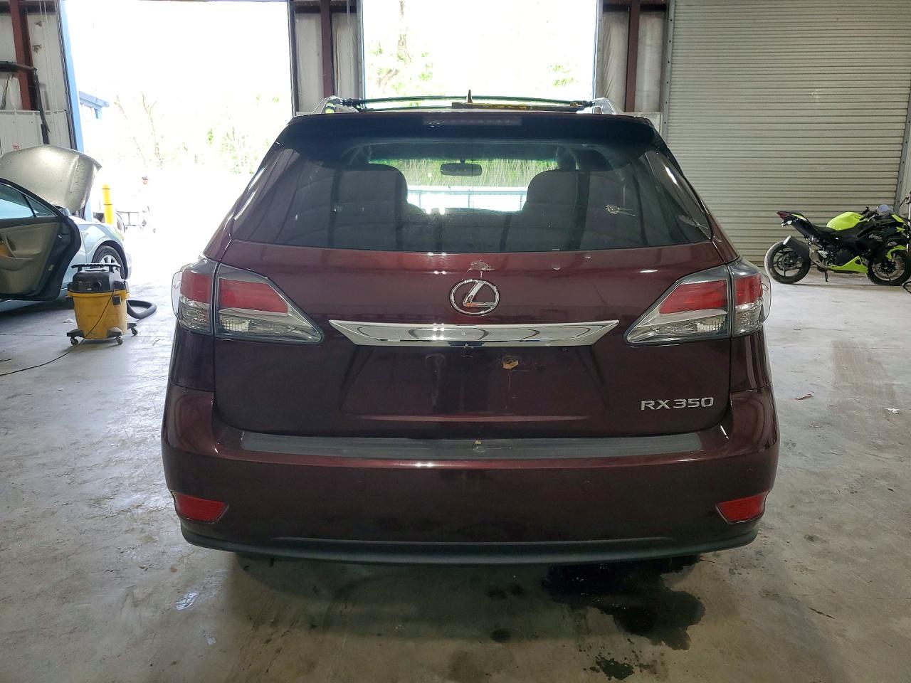 Lexus RX Base