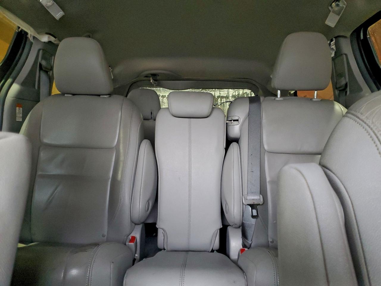 Toyota Sienna Xle 8-passenger