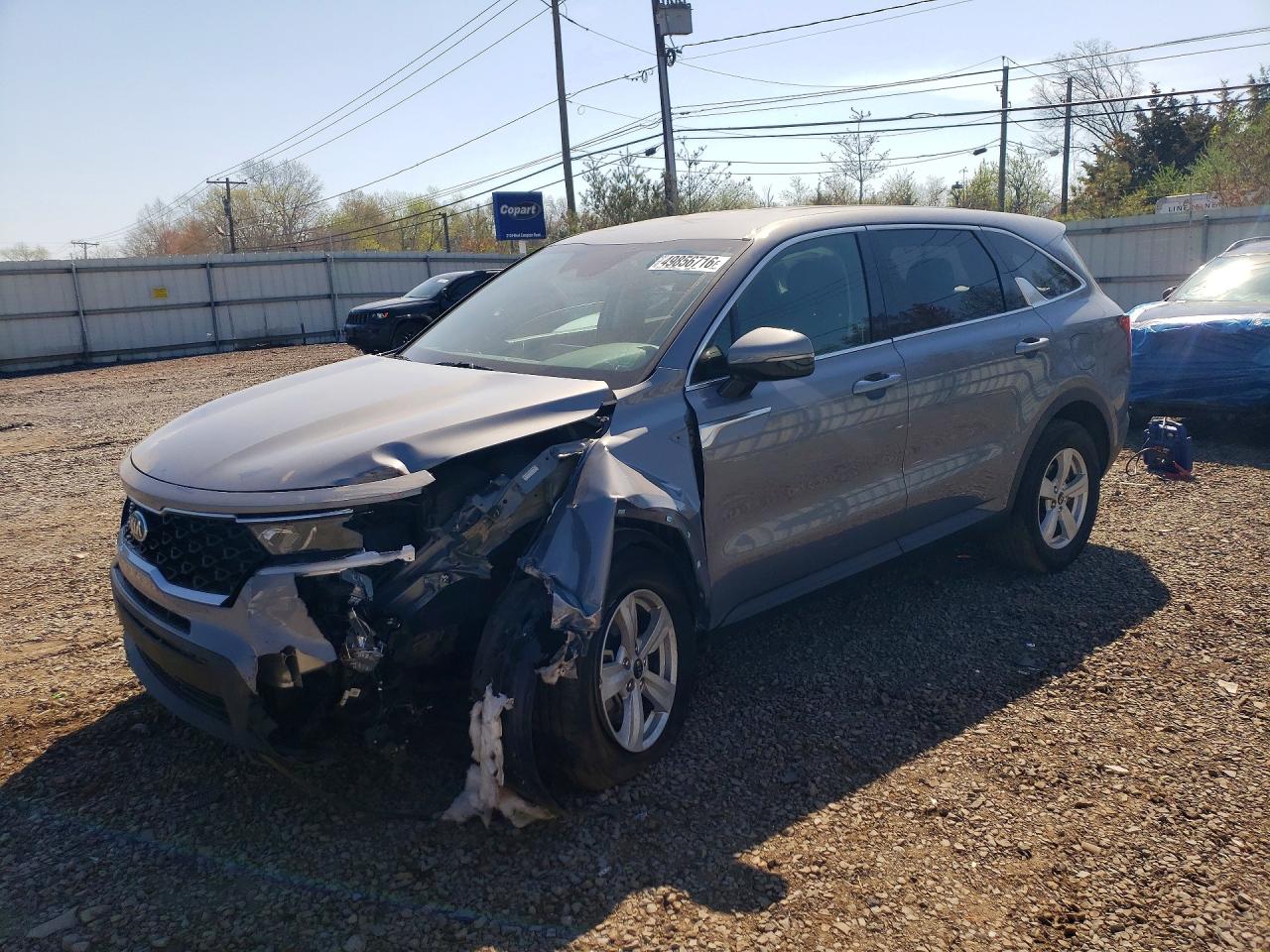 Salvage Kia Sorento Image