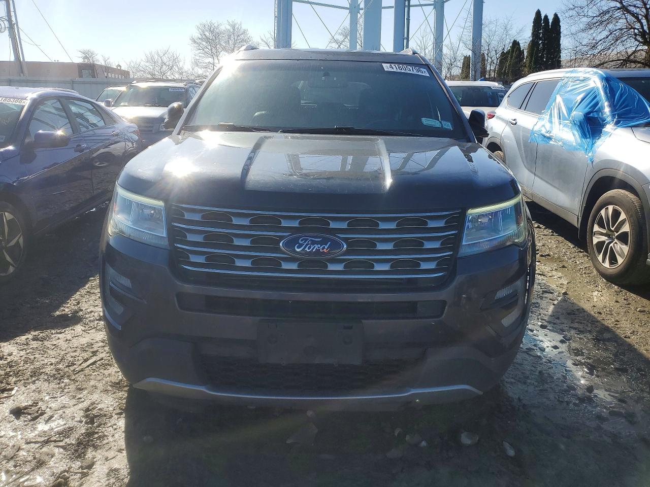 Ford Explorer Xlt