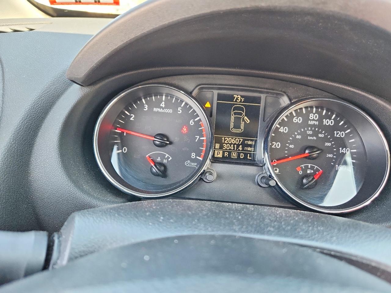 Nissan Rogue S