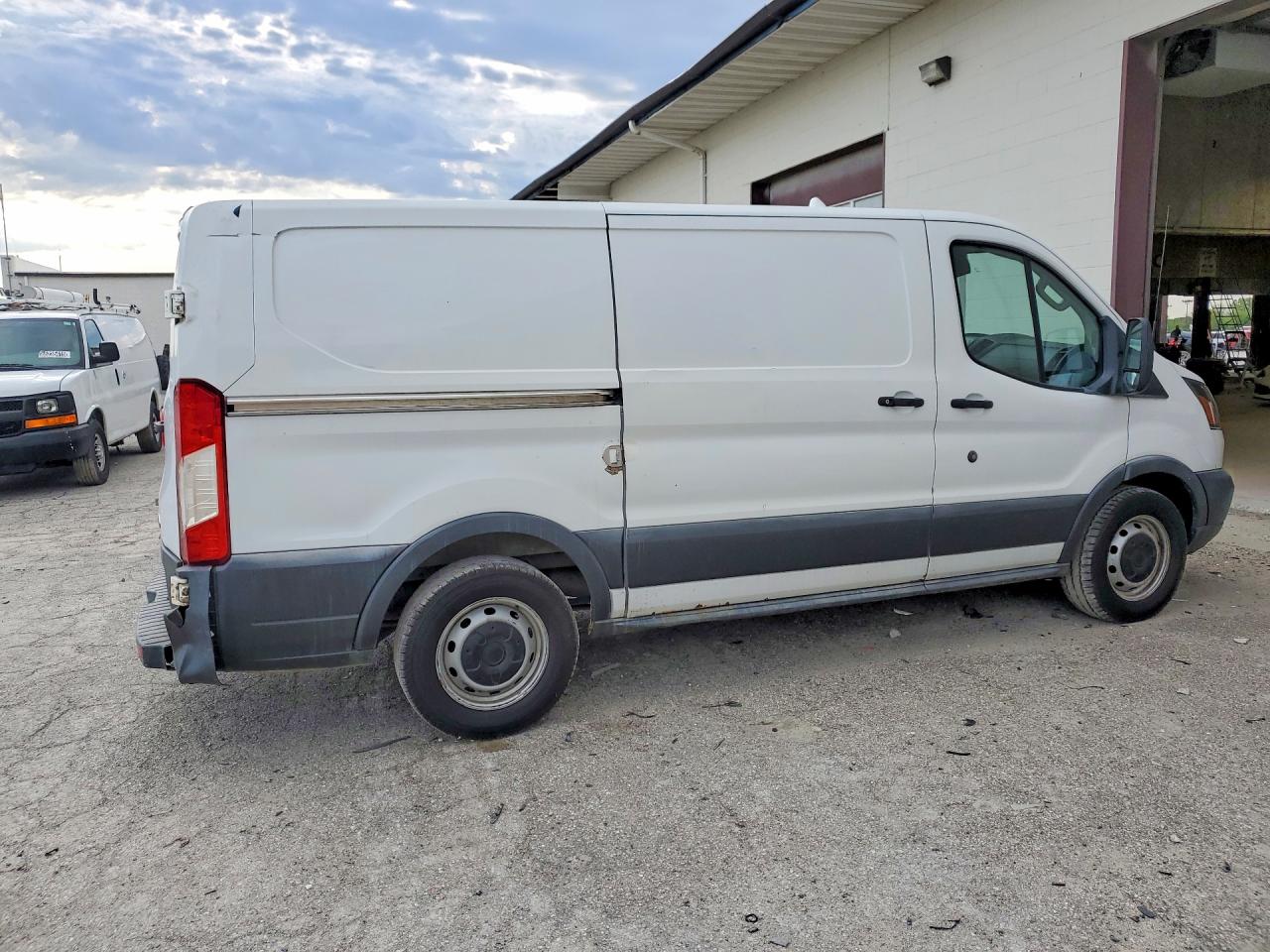 Ford Transit T-150