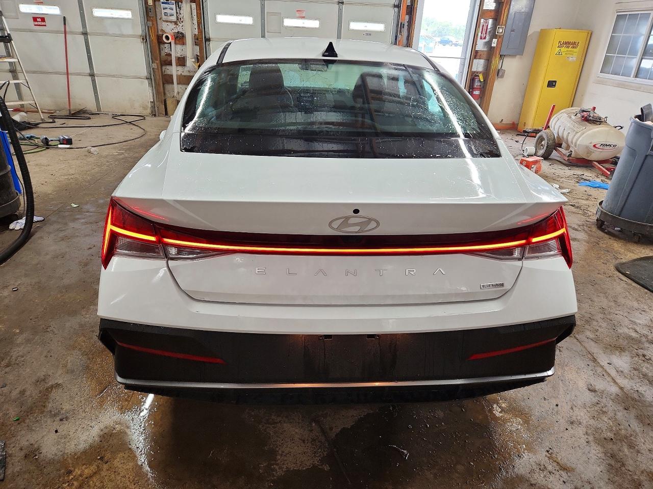 Hyundai ELANTRA Blue