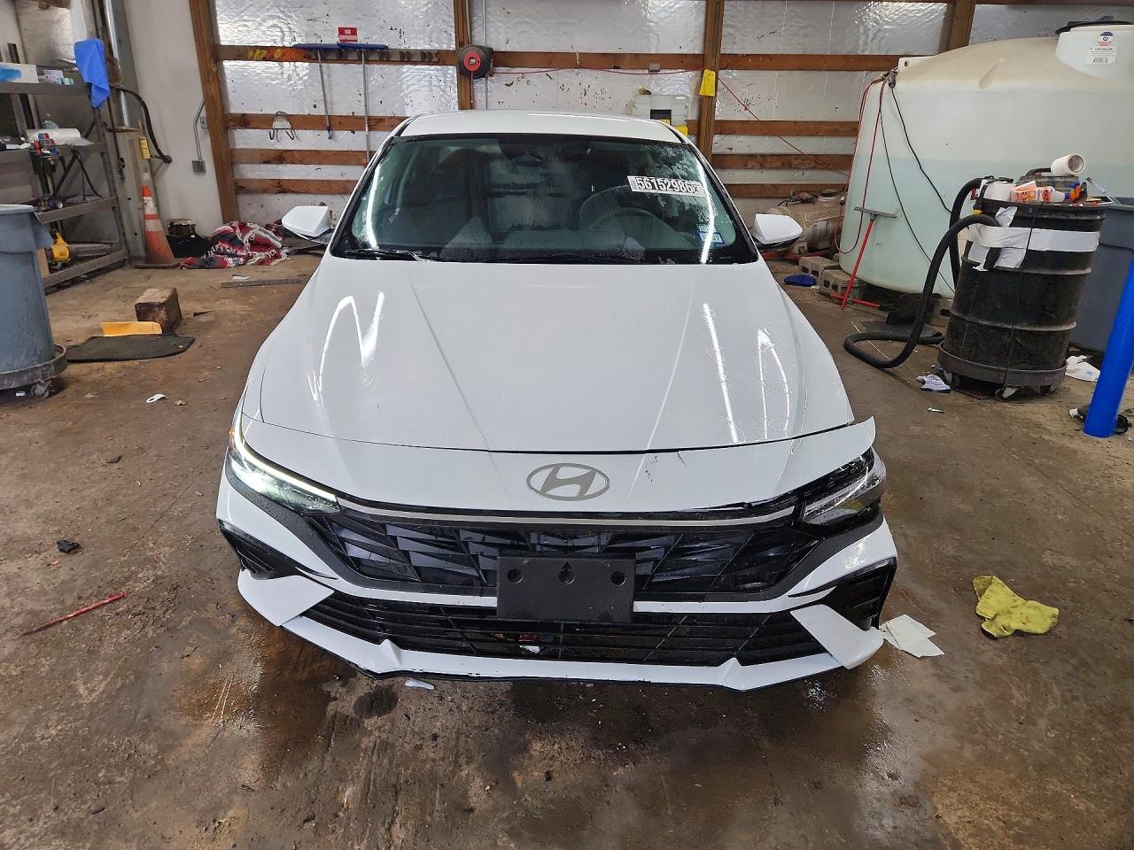 Hyundai ELANTRA Blue