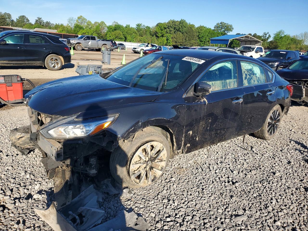 Salvage Nissan Altima Image