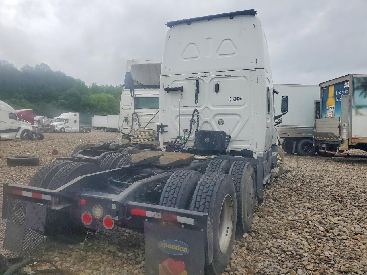 Freightliner Cascadia 126