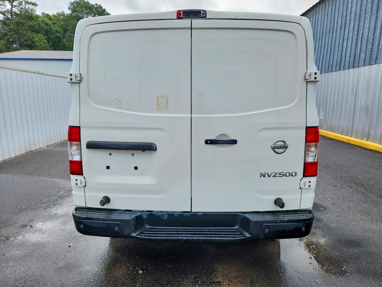 Nissan Nv 2500 Hd Sv