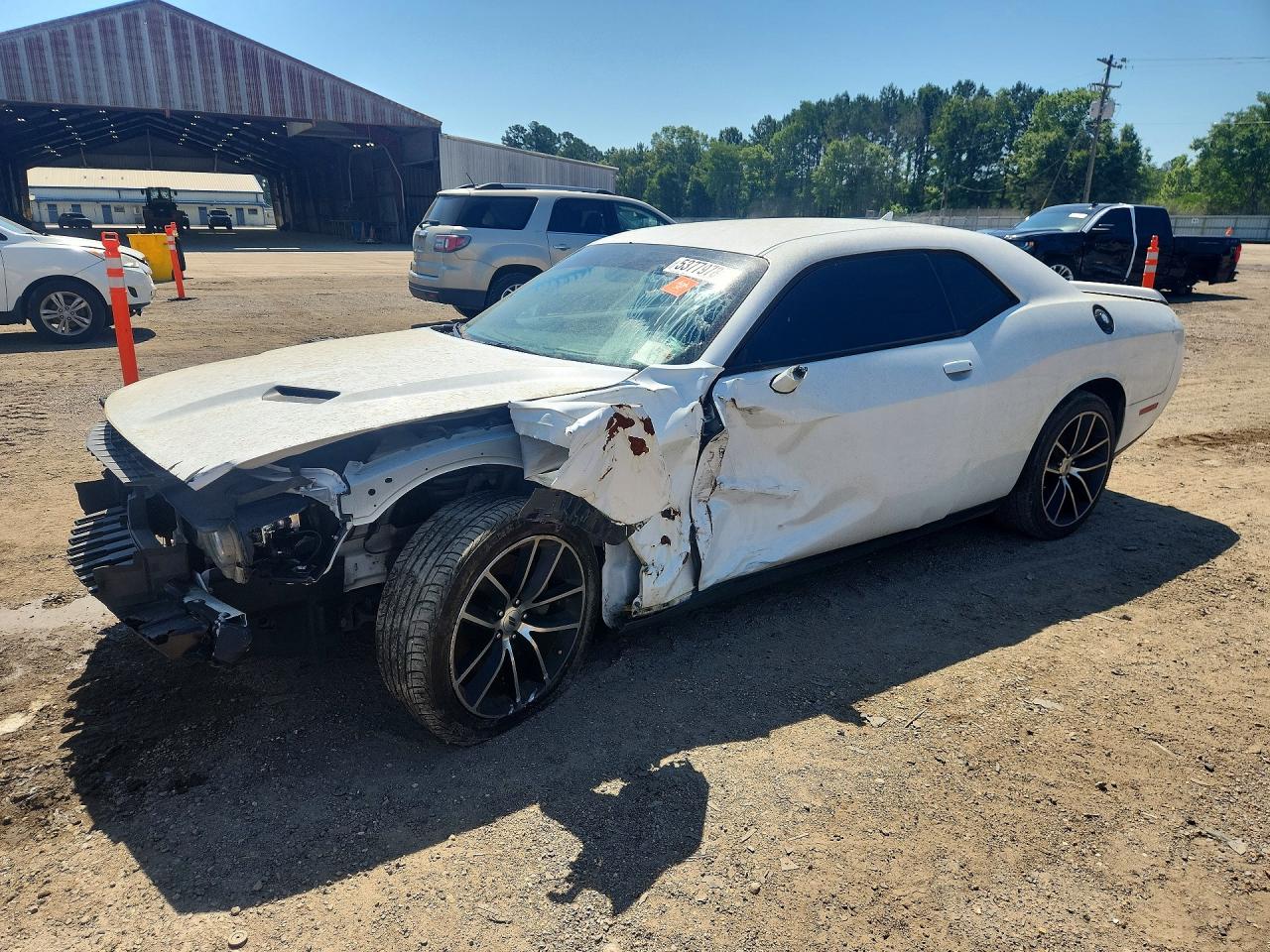 Salvage Dodge Challenger Image