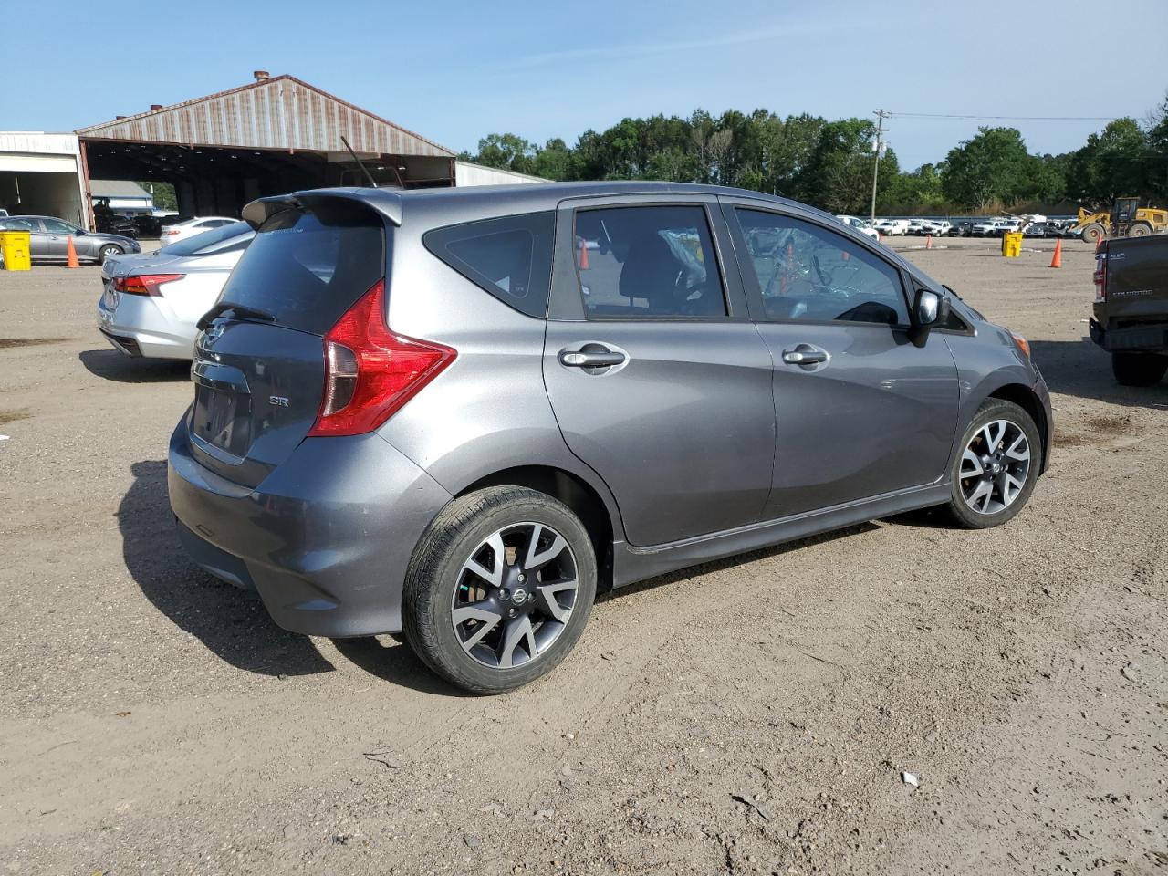 Nissan Versa S