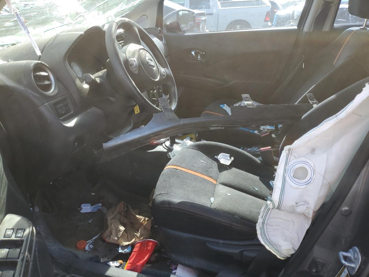 Nissan Versa S