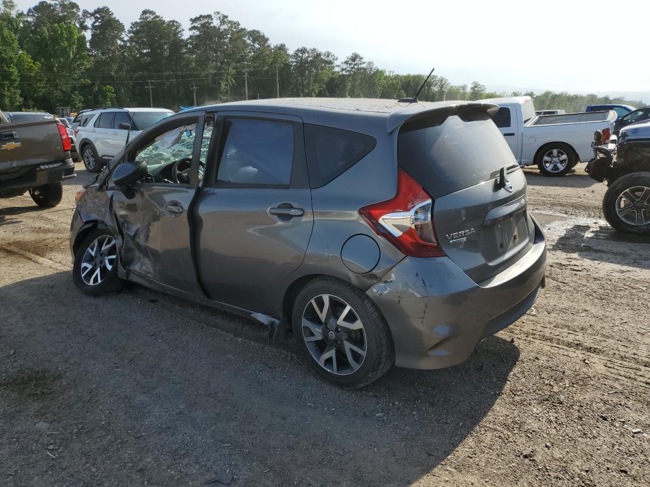 Nissan Versa S