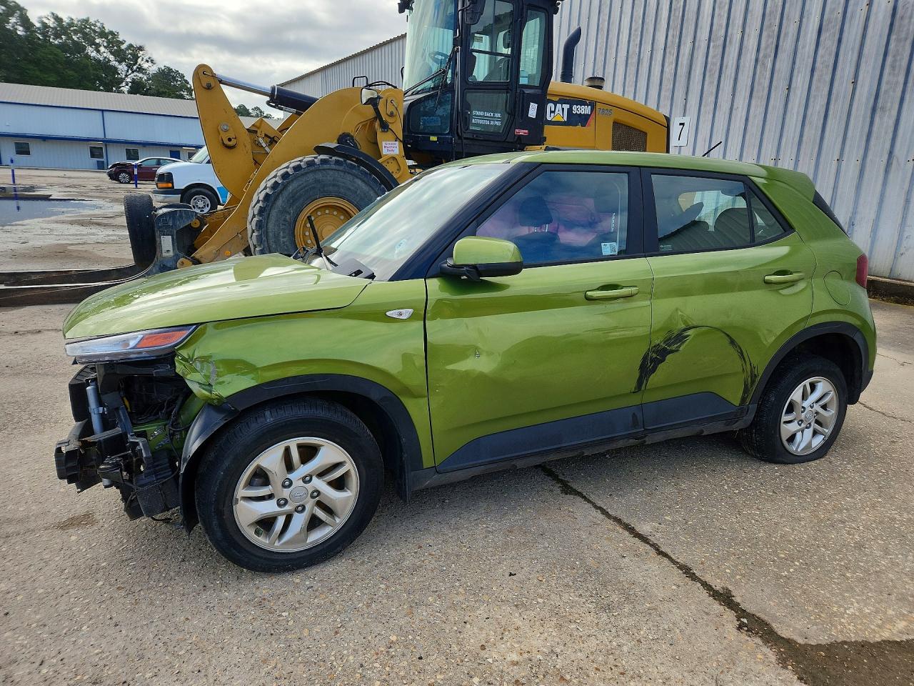 Salvage Hyundai VENUE Image